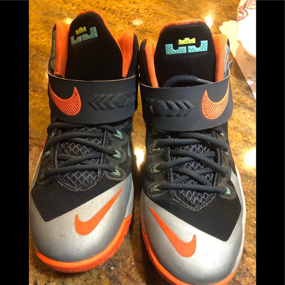 Lebron Sneakers. Super cool.